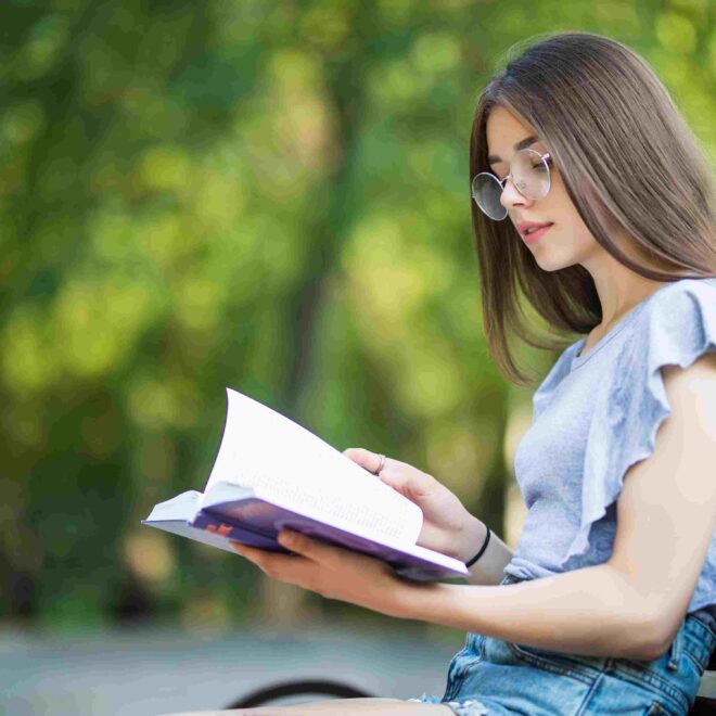 88 Best Thanks for the Book Messages & Note Examples