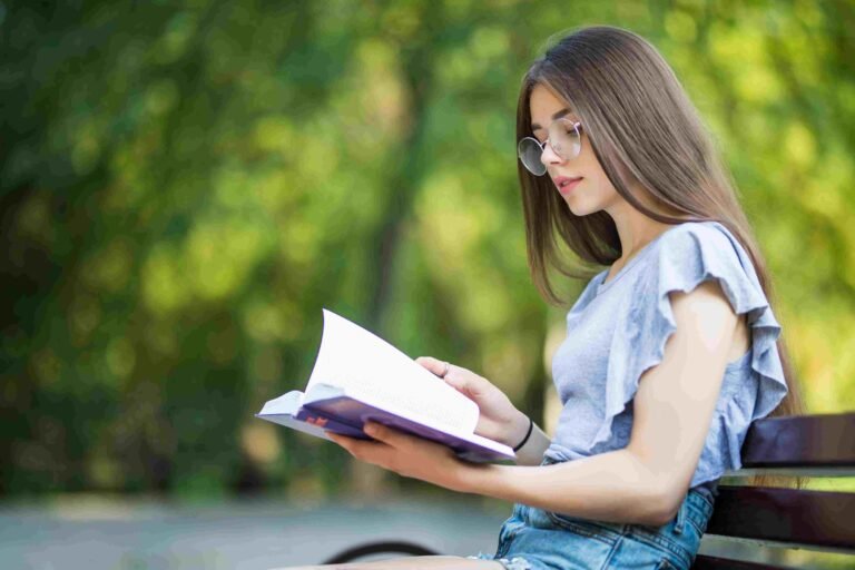 88 Best Thanks for the Book Messages & Note Examples
